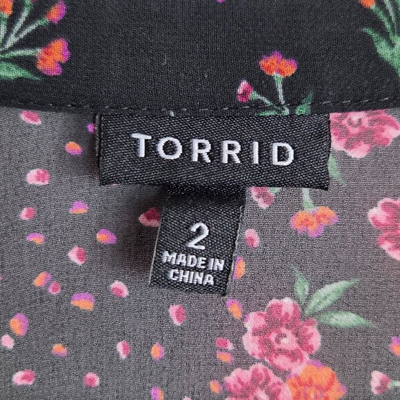 Torrid Black Floral Lexie Top - Picture 11 of 12
